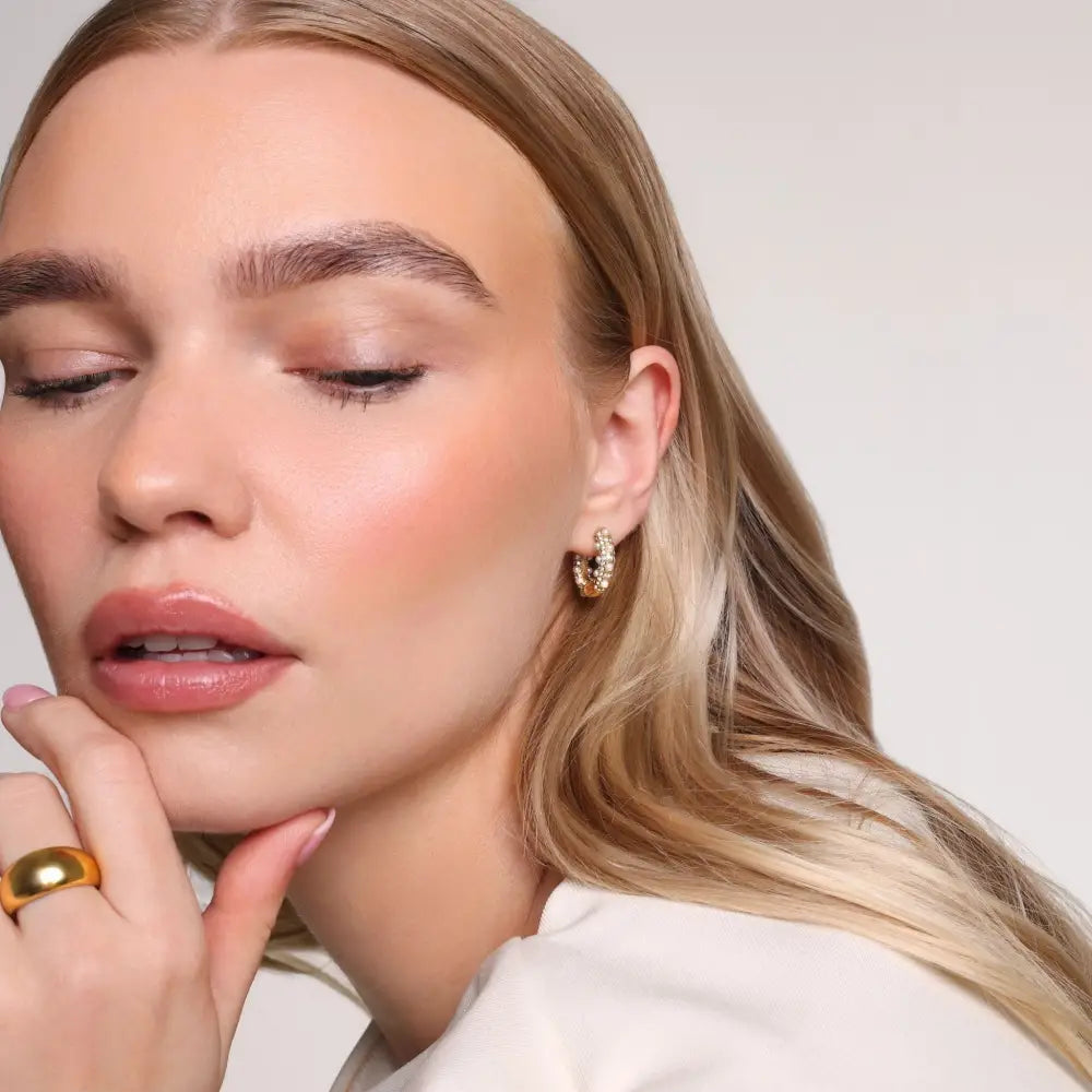 Alice Pearl Hoop Earrings - Earrings