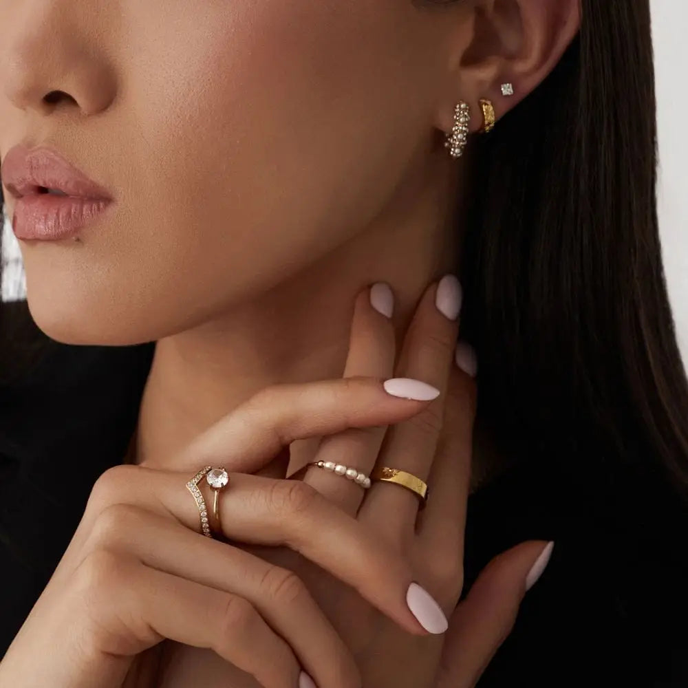 Alice Pearl Hoop Earrings - Earrings