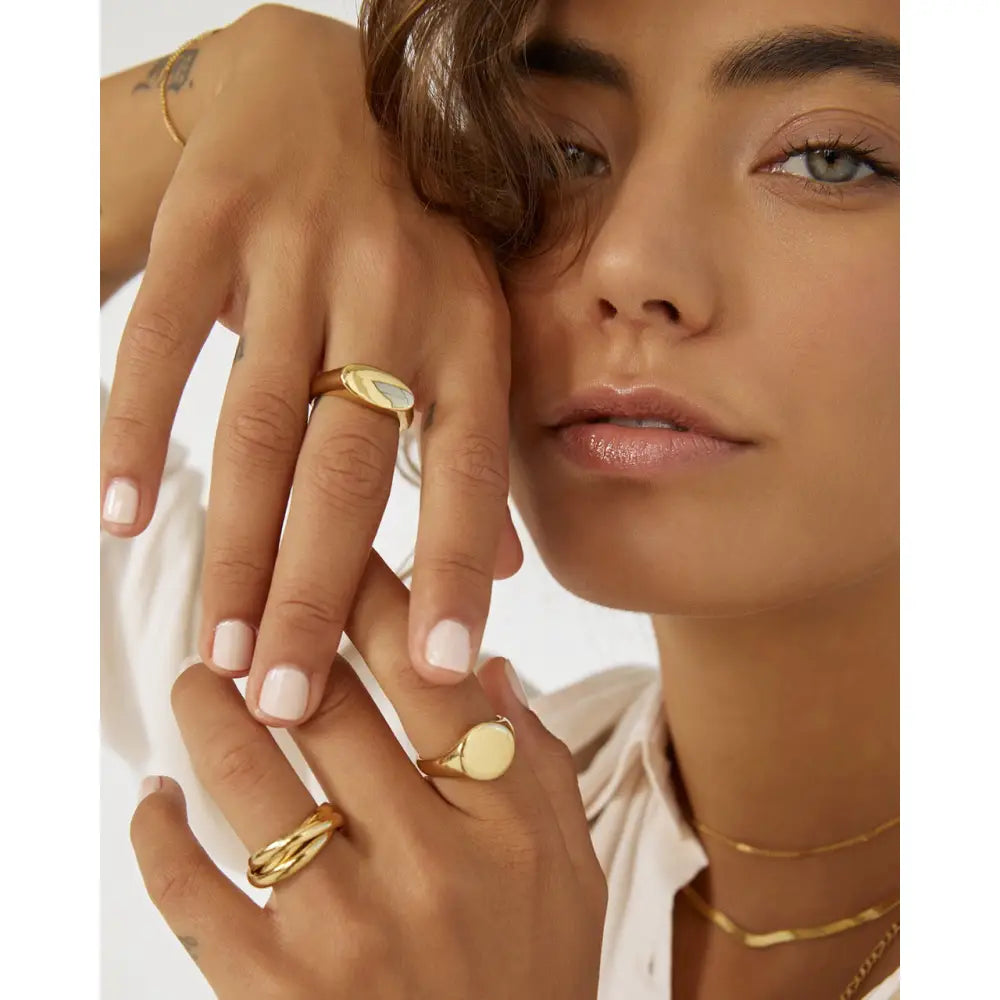 Aster Gold Signet Ring - Rings