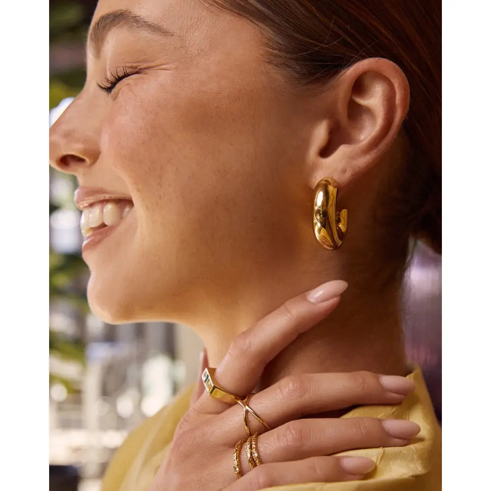 Bella Gold Hoop Earrings - Earrings