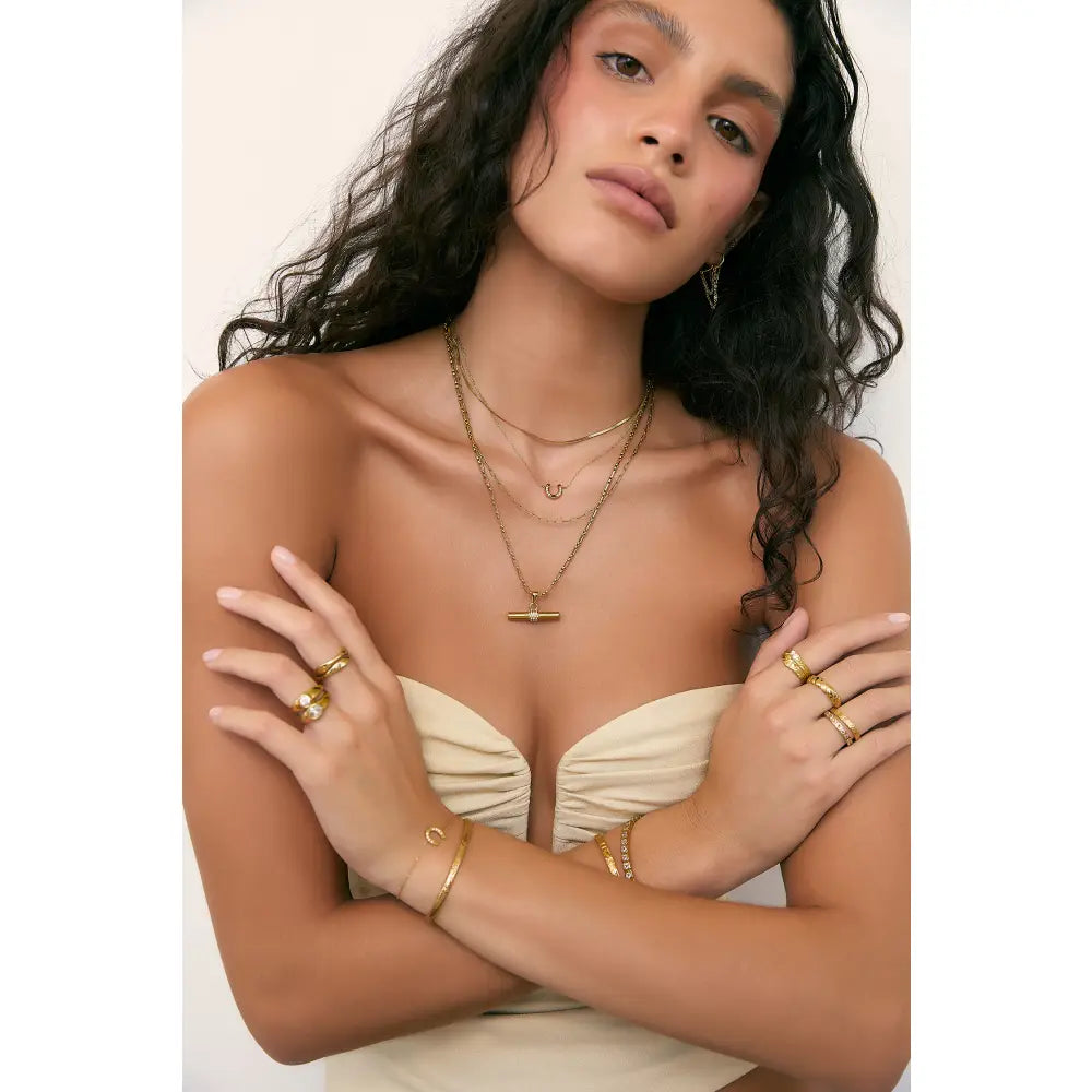 Lucky Horseshoe Gold Necklace - Necklaces