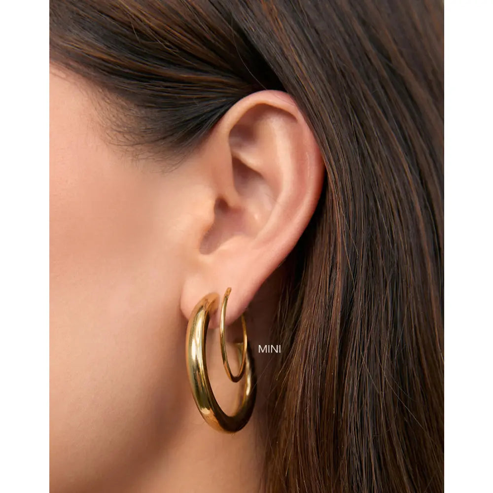 Maddy Hoop Earrings - Earrings