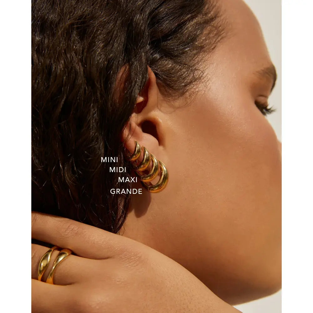Max Hoop Earrings - Earrings