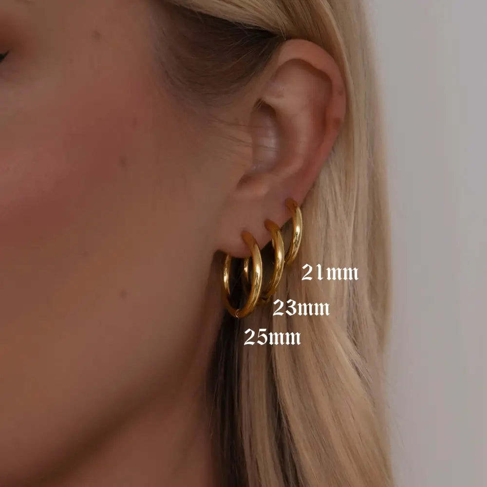 Milla Hoop Earrings - Earrings