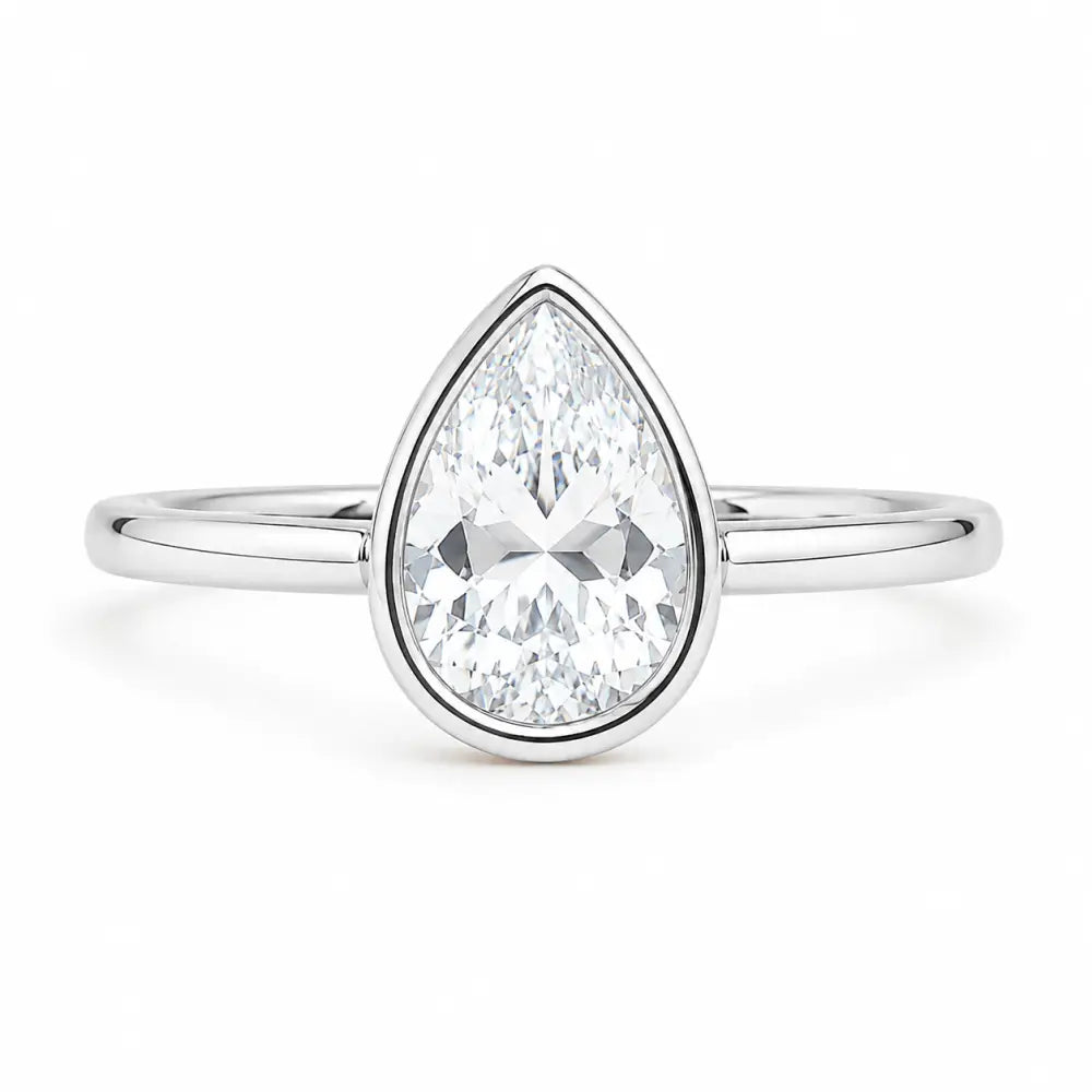 Noelle Ring - Silver / 6 - Rings