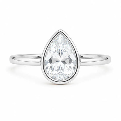 Noelle Ring - Silver / 6 - Rings