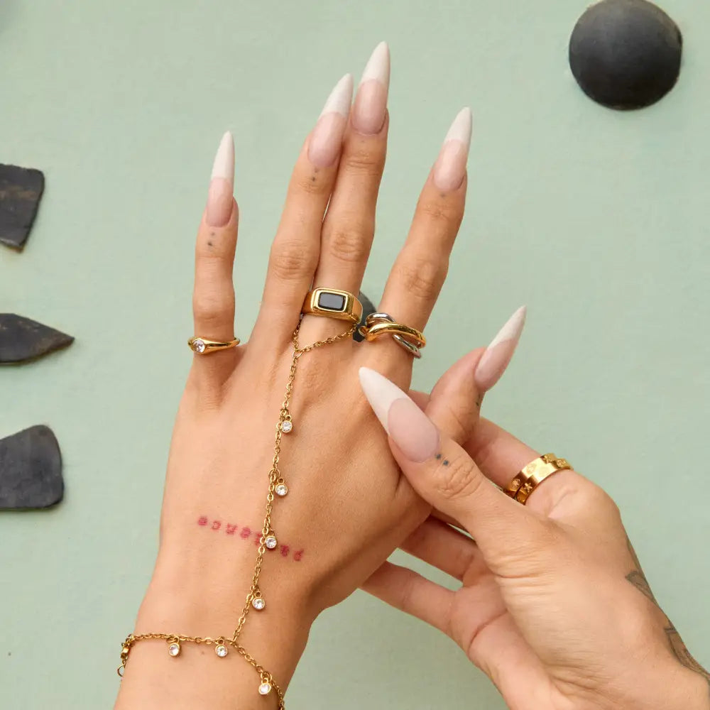 Noire Ring - Rings