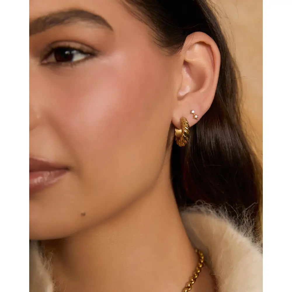 Ora Gold Earrings - Earrings