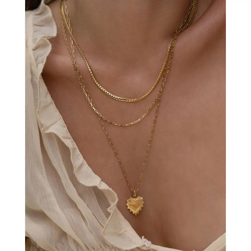 Queen Of Hearts Gold Necklace - Necklaces