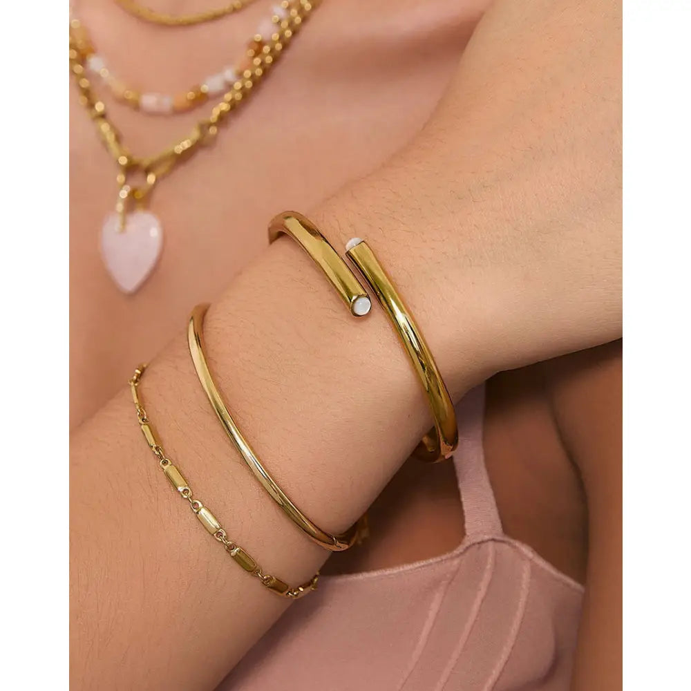Reya Gold Cuff Bracelet - Gold - Bracelets