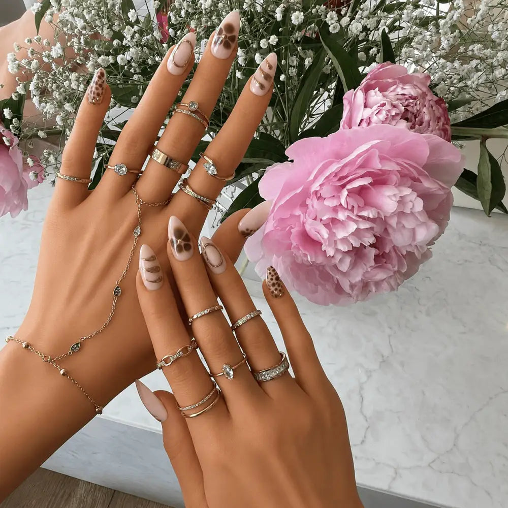 Rosalie Hand Chain Bracelet - Bracelets