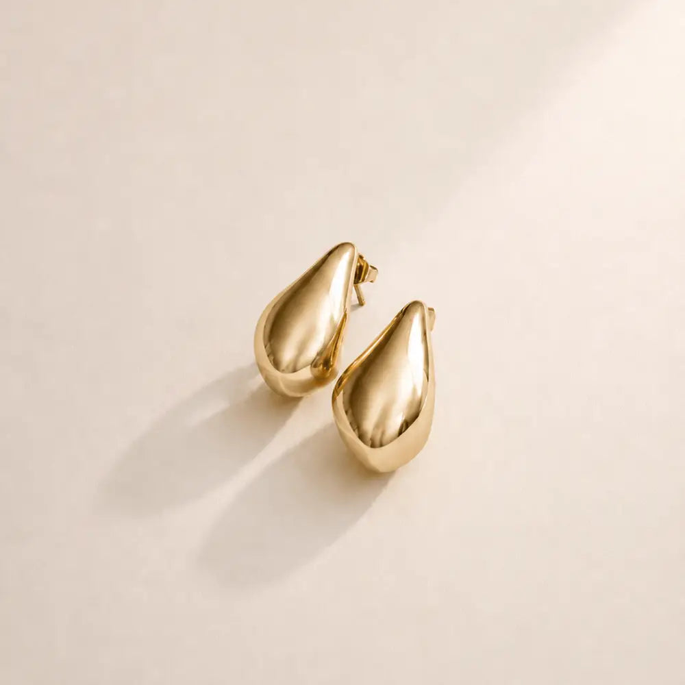 Saskia Stud Earrings - Earrings