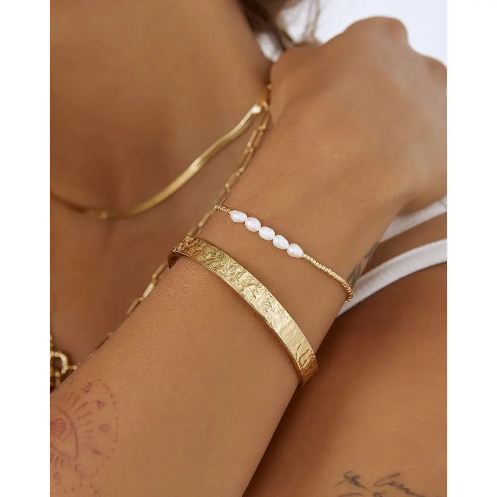 Seline Pearl Gold Bracelet - Bracelets
