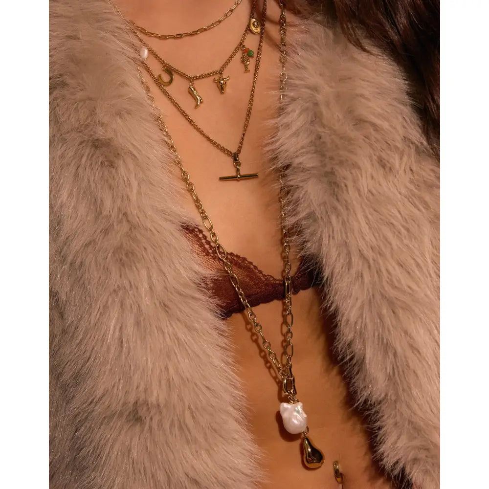 Victoria Pearl Necklace - Necklaces