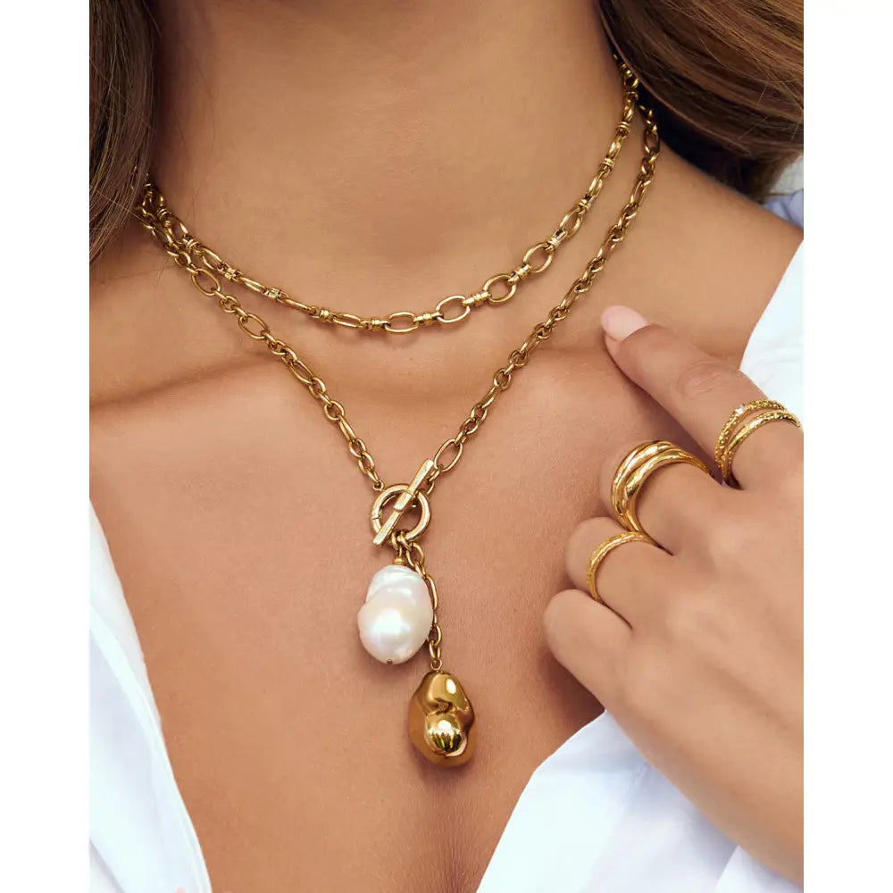Victoria Pearl Necklace - Necklaces